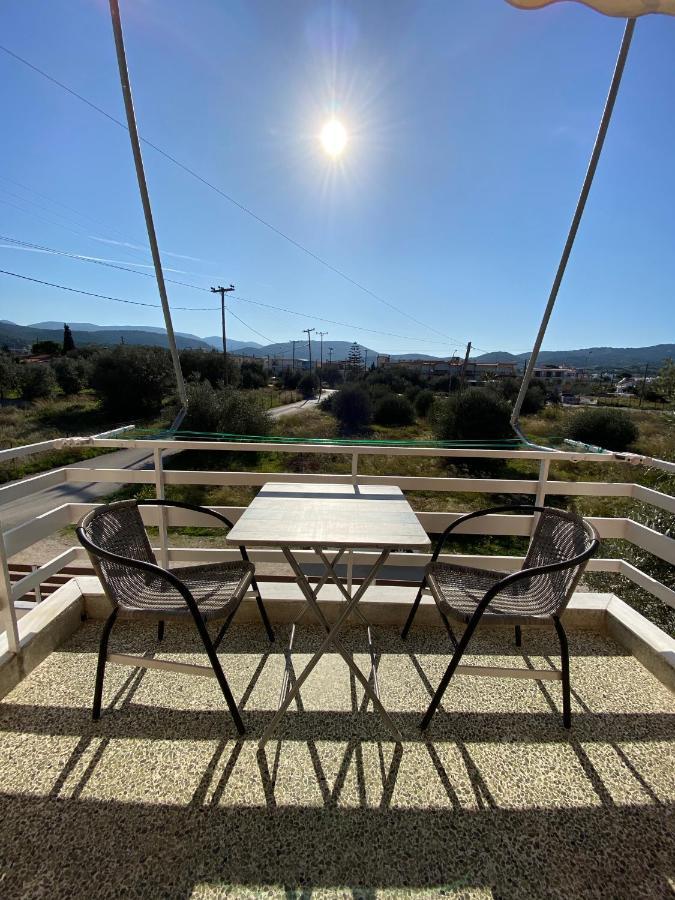 Mpanos Sea Apartment 2 Loutra Oraias Elenis Exterior photo